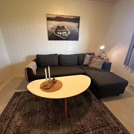 Studioleilighet Sentralt I Med Eget Soverom Alta