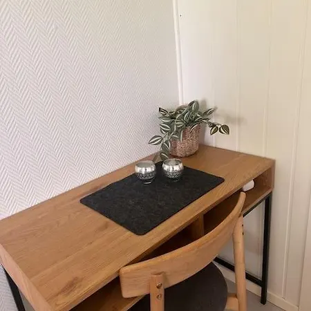 Studioleilighet Sentralt I Med Eget Soverom Alta