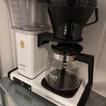 Studioleilighet Sentralt I Med Eget Soverom Apartman