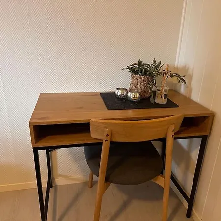 Studioleilighet Sentralt I Med Eget Soverom Apartman Alta